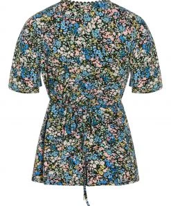 M&Co Petite Petite Meadow Lace Trim Top -M&Co Sales Shop unnamed file 1120 scaled