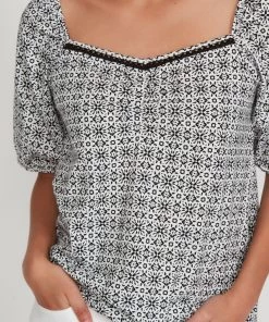 M&Co White Aztec Print Top -M&Co Sales Shop unnamed file 1150 scaled