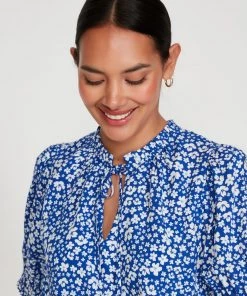 M&Co Blue Dtisy Floral Blouse -M&Co Sales Shop unnamed file 1166 scaled