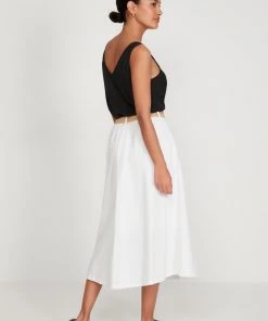 M&Co White Linen Button Through Skirt -M&Co Sales Shop unnamed file 1323 scaled