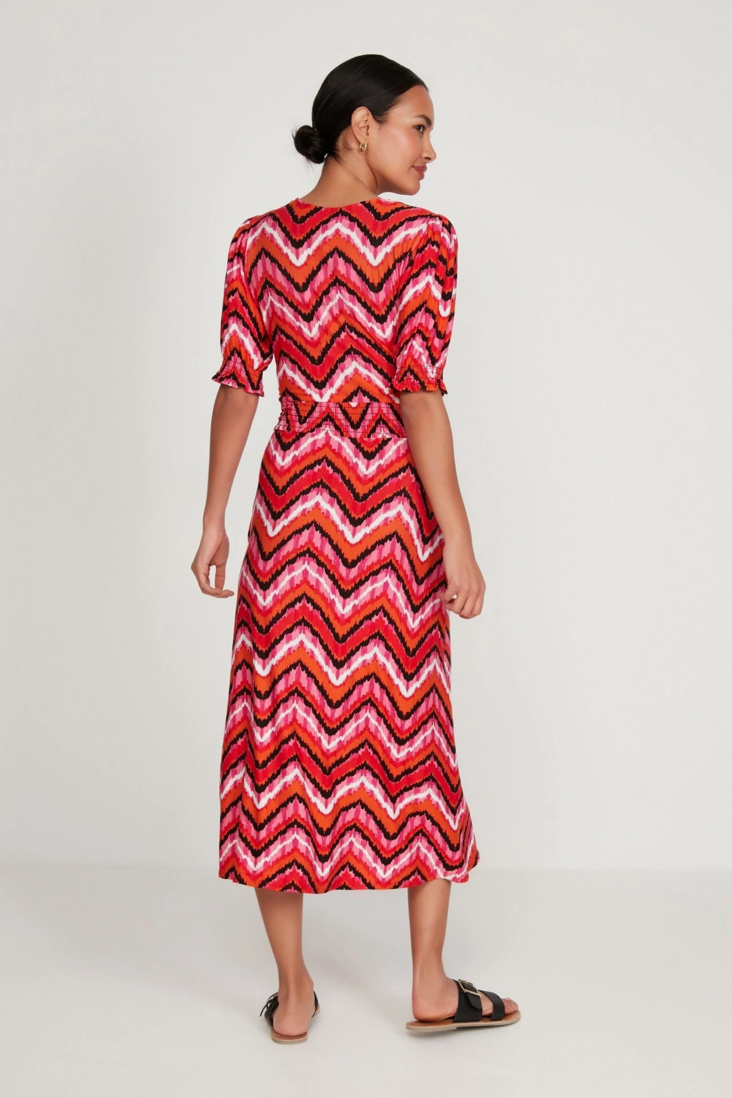 M&Co Red Zig Zag Print Jersey Midi Dress 5 M&Co Red Zig Zag Print Jersey Midi Dress - Image 3