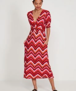 M&Co Red Zig Zag Print Jersey Midi Dress 13 M&Co Red Zig Zag Print Jersey Midi Dress -M&Co Sales Shop unnamed file 1457 scaled