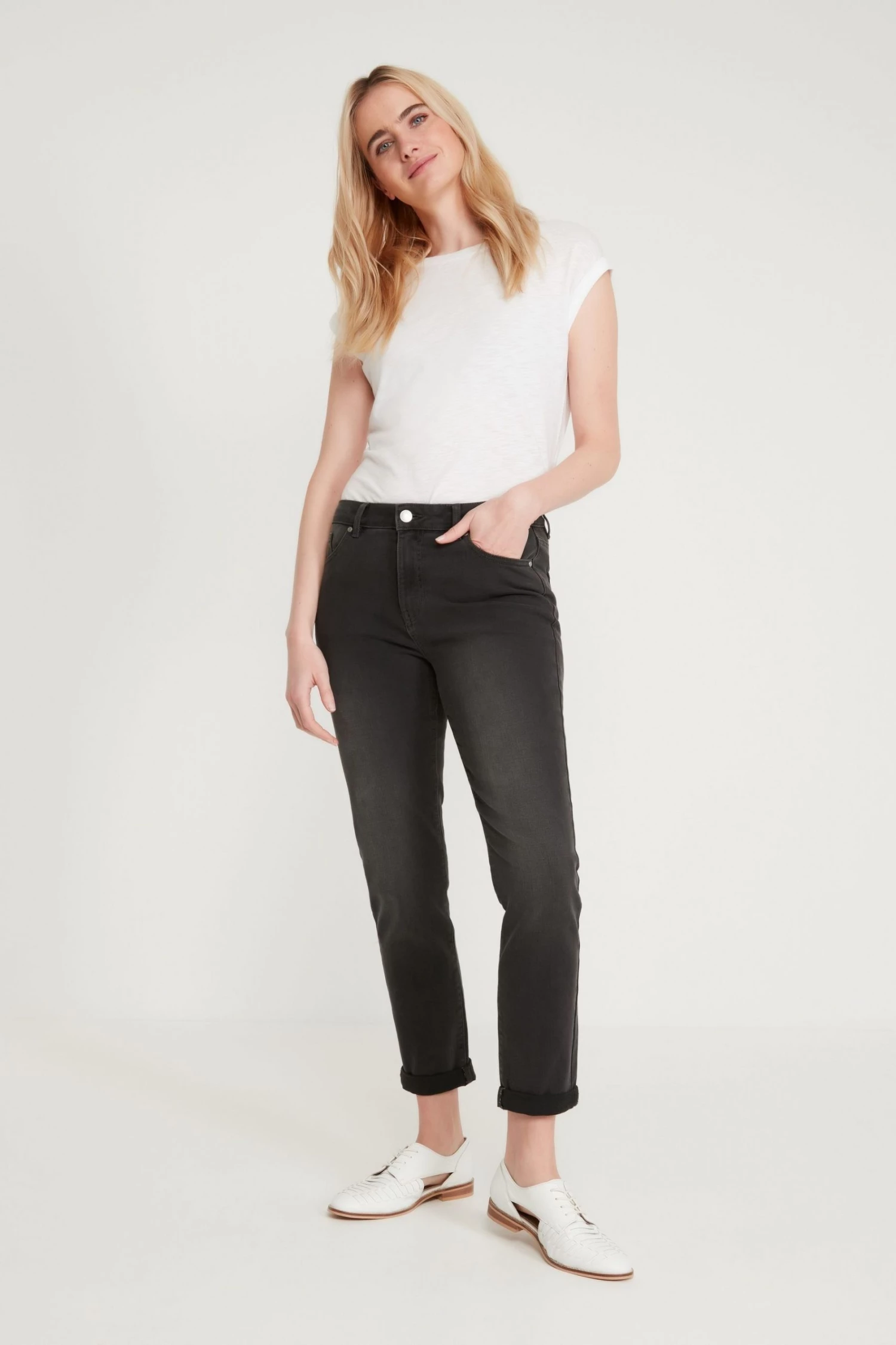 M&Co Grey Slim Leg Boyfriend Jeans 3 M&Co Grey Slim Leg Boyfriend Jeans