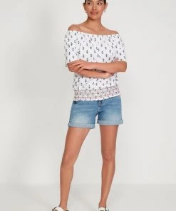 M&Co Sales Shop 21 M&Co Aztec Gypsy White Top