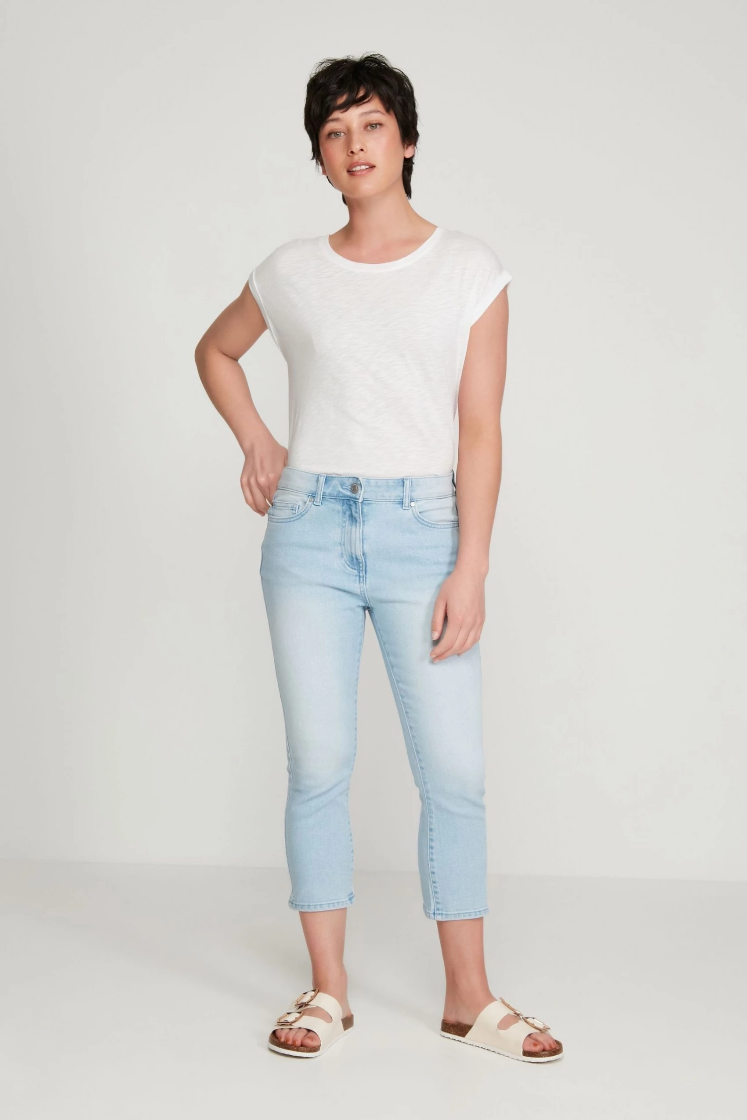 M&Co Blue Petite Supersoft Slim Cropped Jeans 3 M&Co Blue Petite Supersoft Slim Cropped Jeans