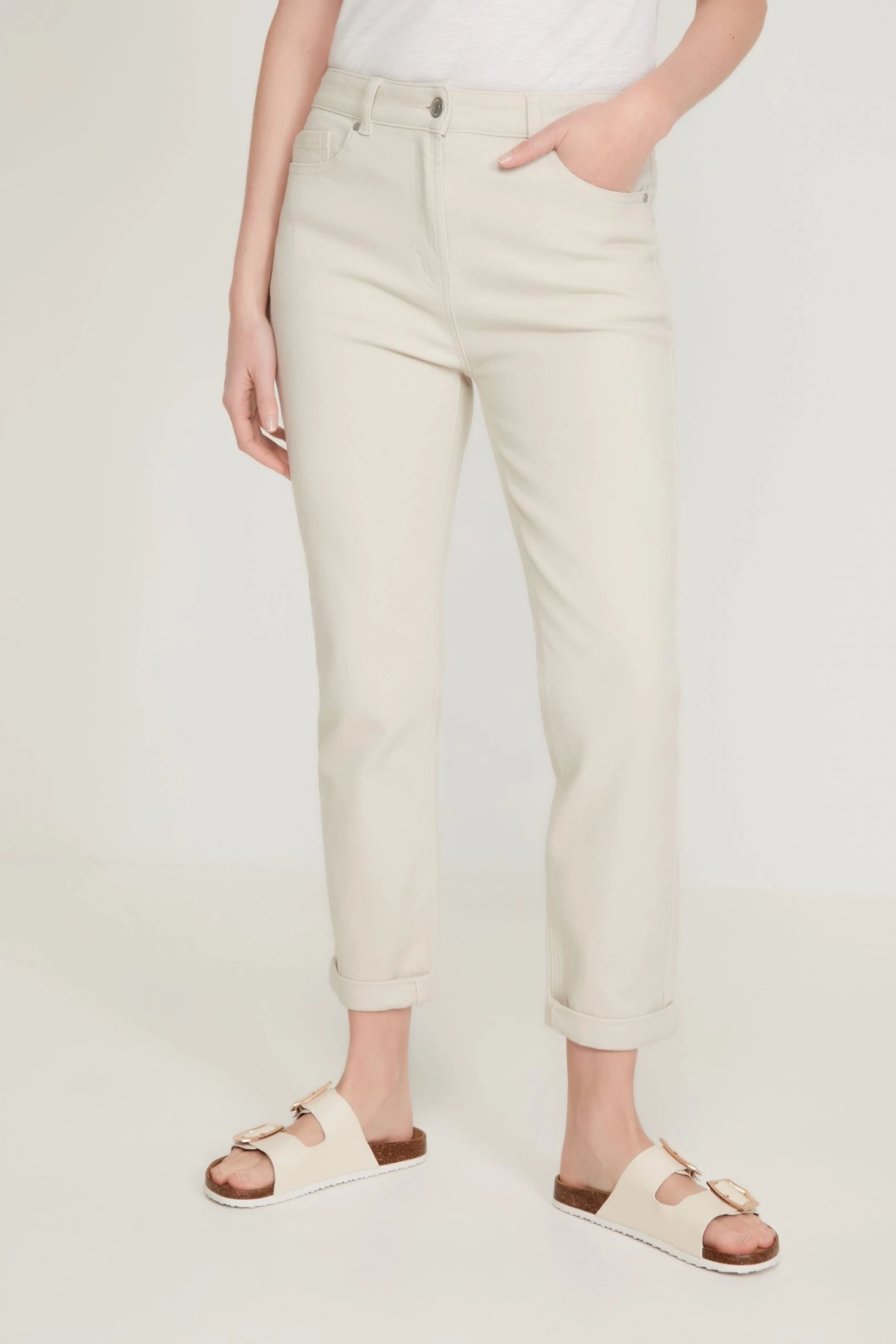 M&Co Cream Mom Jeans 3 M&Co Cream Mom Jeans