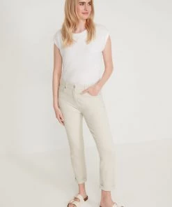 M&Co Cream Mom Jeans 12 M&Co Cream Mom Jeans -M&Co Sales Shop unnamed file 947 scaled