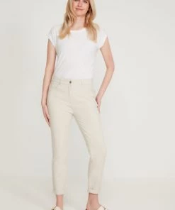 M&Co Cream Mom Jeans 13 M&Co Cream Mom Jeans -M&Co Sales Shop unnamed file 948 scaled